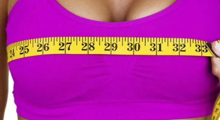 ¿Por qué las mujeres tienen cada vez los pechos más grandes?