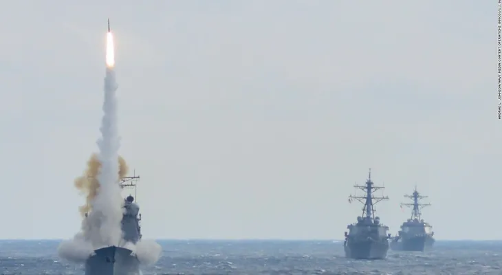 EE.UU., Corea del Sur y Japón realizan simulacro de defensa cerca de Corea del Norte