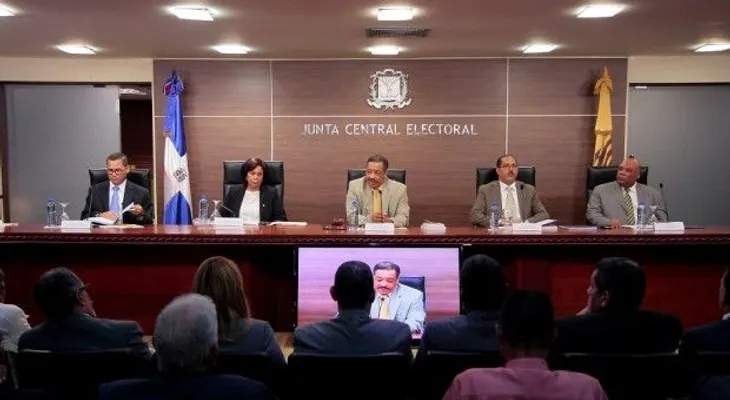 Pleno de la JCE declina al TSE instancias depositadas por Juntas Electorales