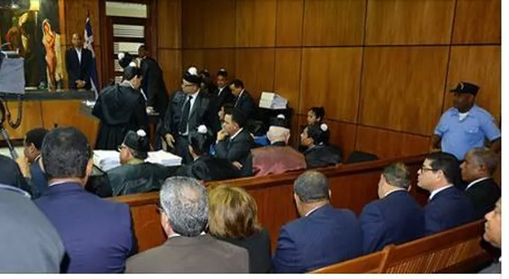 22-10-2014: Fèlix Bautista anuncia que se despojará de su inmunidad para enfrentar juicio