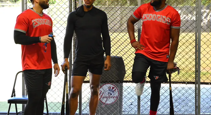 Sócrates Brito y John Gil se reportan a los Leones