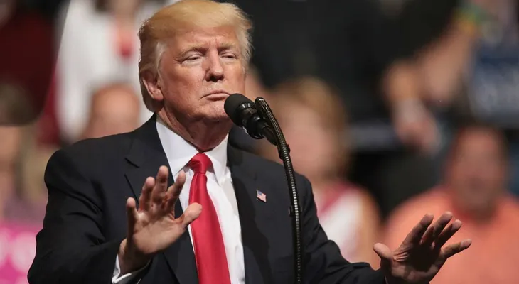 Donald Trump pidió al Congreso restringir la asistencia social a los nuevos inmigrantes