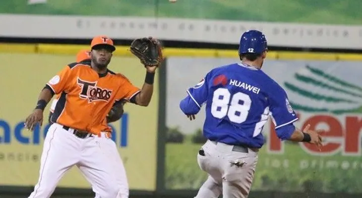Leones, Toros y Estrellas tras el último boleto a la Serie Final