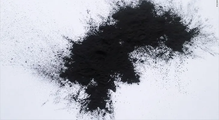 Un emprendedor reinventó el color negro para cuidar el medio ambiente