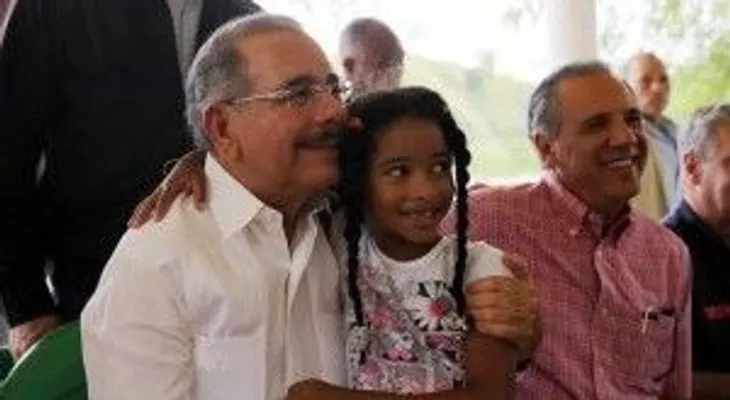 Presidente crea comisión trabajará plan reforestación en Hondo Valle
