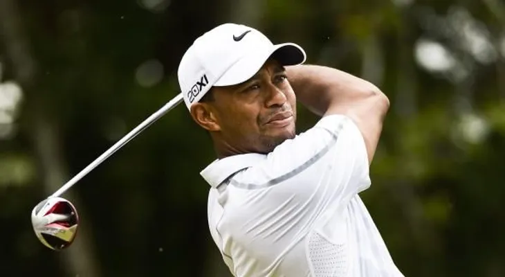 Tiger Woods vuelve a liderar lista Forbes de atletas mejor pagados del mundo