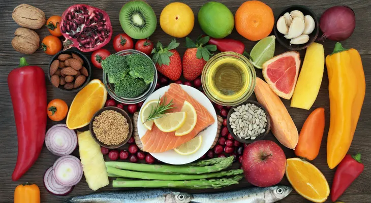Consumo de alimentos con vitaminas A, E y D alivian los males respiratorios