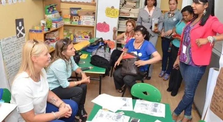 Maestros de Iberoamérica conocen prácticas docentes dominicanas