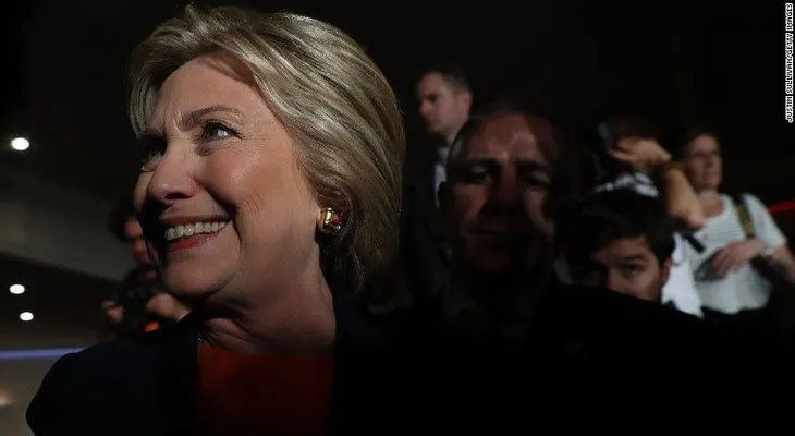 Tras victoria en Puerto Rico, Hillary Clinton a punto de alzarse con la nominación