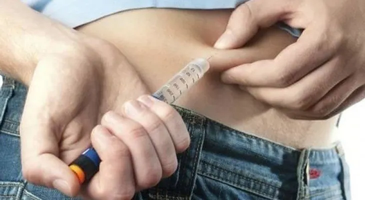 Solo el médico puede suspender el uso de insulina