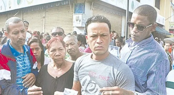 Deman justicia por muerte  de tres choferes 