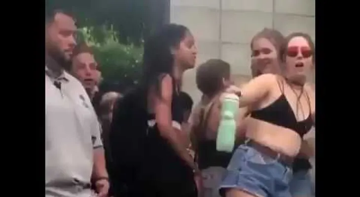 Hija de Obama bailando "twerking" y enseña de más; alborota las redes (VIDEO)