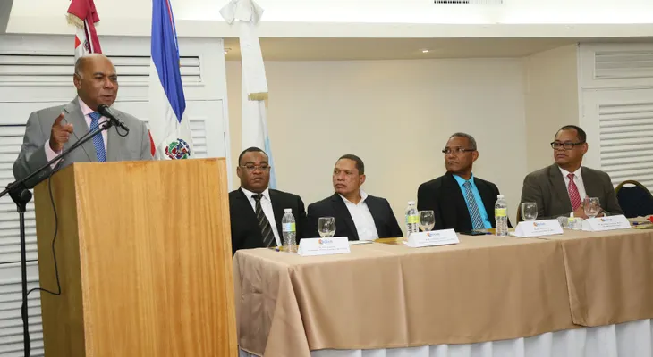 Ray Guevara afirma cultura autoritaria impide Constitución sea carta de ruta sociedad dominicana