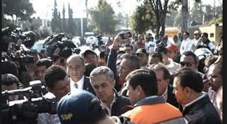 Fuerte y largo sismo sacude a Colombia (Video)