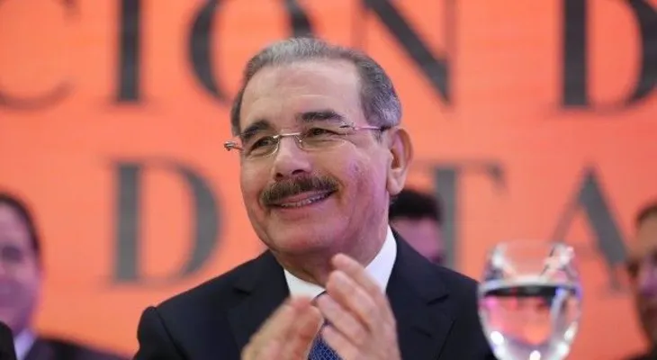Danilo felicita a Gigantes del Cibao