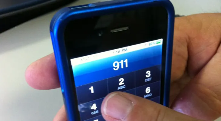 Quejas por tardanza en llegar socorro tras llamada al 911 