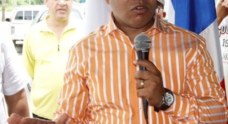 Francisco Fernández niega ceda terrenos áreas verdes en SDN