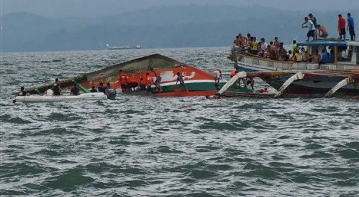 35 muertos y 20 desaparecidos por naufragio en Filipinas