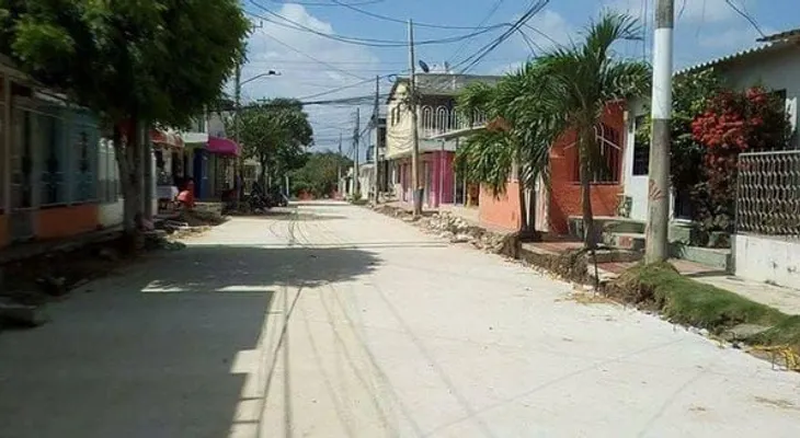 Hombre le pone una "trampa" a su esposa con su amante y lo mata en la cama 