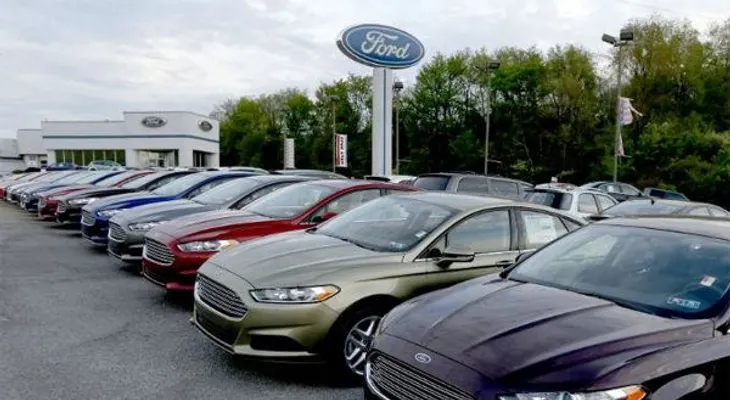 Ford retira del mercado 13,000 vehículos por fallas