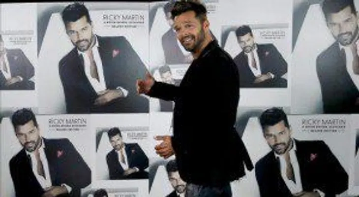 Ricky Martin muestra su apoyo a Hillary Clinton, una “latina de corazón”
