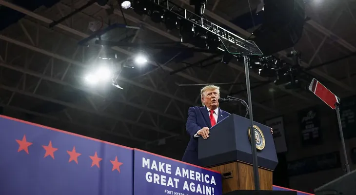 Trump plantea que buques de guerra regresen de Irán y hagan escala frente a Cuba