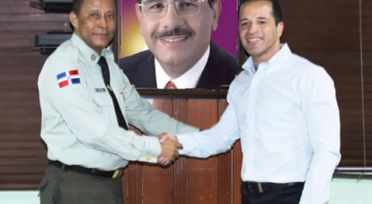 Juan de los Santos y director de AMET buscan soluciones al caos del tránsito en SDE