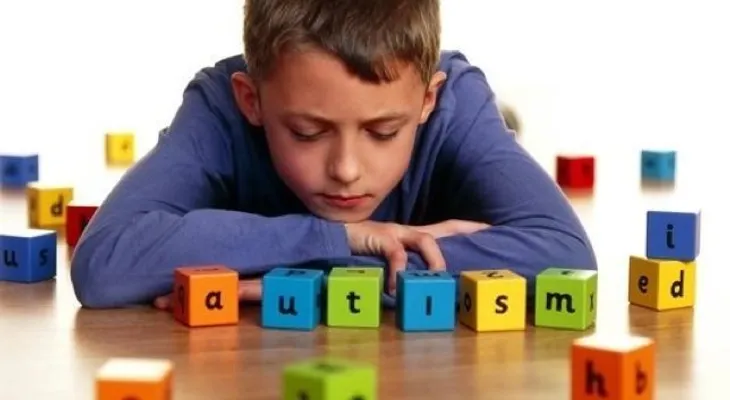 Ofrecen charla "Visión Alternativa del concepto autismo"