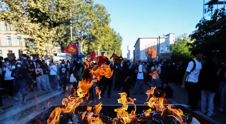 Masivas protestas estudiantiles en Francia: 256,000 manifestantes según el Ministerio del Interior