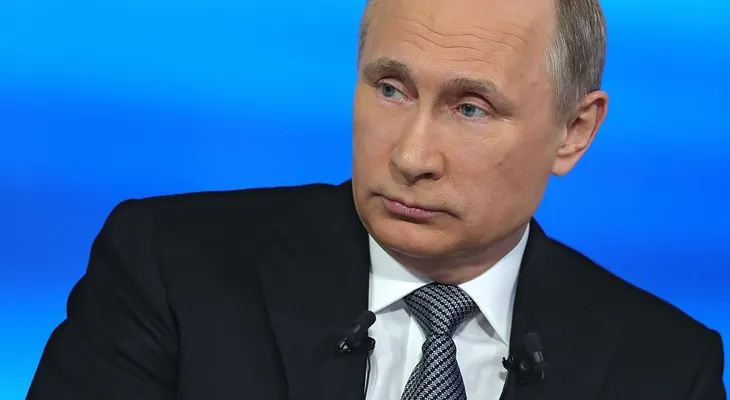 Putin dice que es "importante" que se haya filtrado la información del Comité Nacional Demócrata