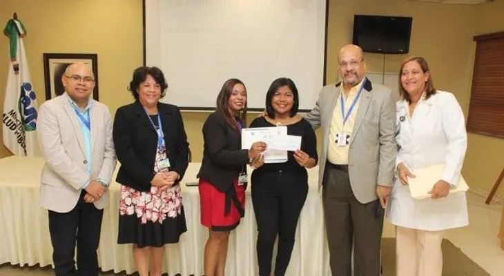 Hospital Ney Arias Lora premia mejores trabajos de la Jornada de Enfermería