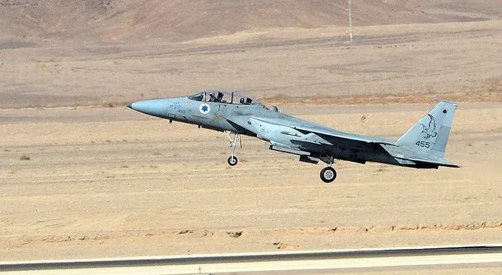 Tres muertos en un ataque israelí contra un campo militar en Siria