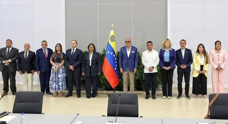 Gobierno de Venezuela y oposición acuerdan reformar la justicia y recuperar activos en el Banco de Inglaterra