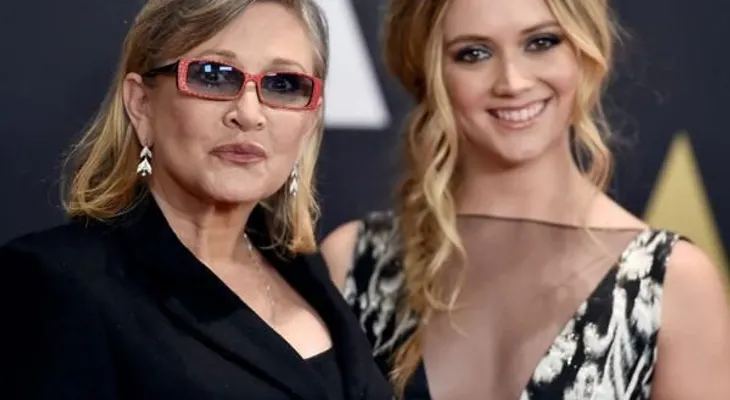 Luego de la tragedia familiar, reapareció la hija de Carrie Fisher
