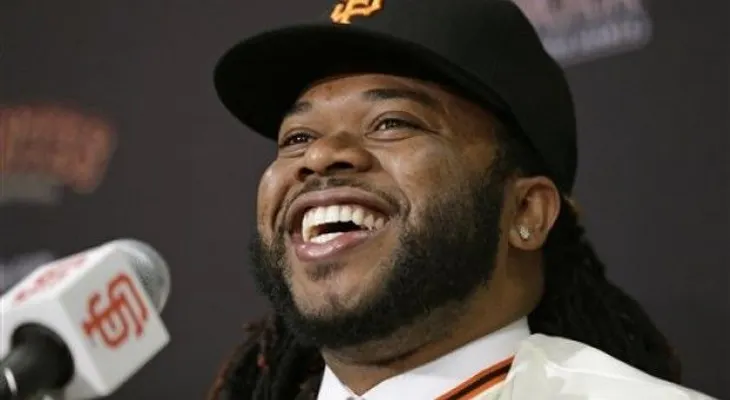 Cueto llega a unos Gigantes que van por otra Serie Mundial
