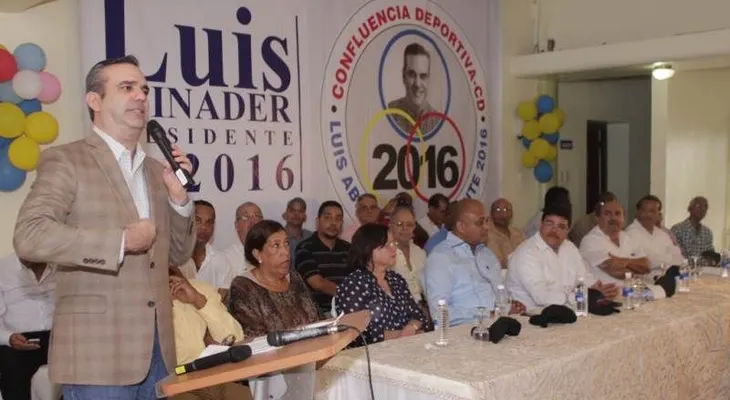 Abinader se compromete a convertir RD en potencia deportiva regional
