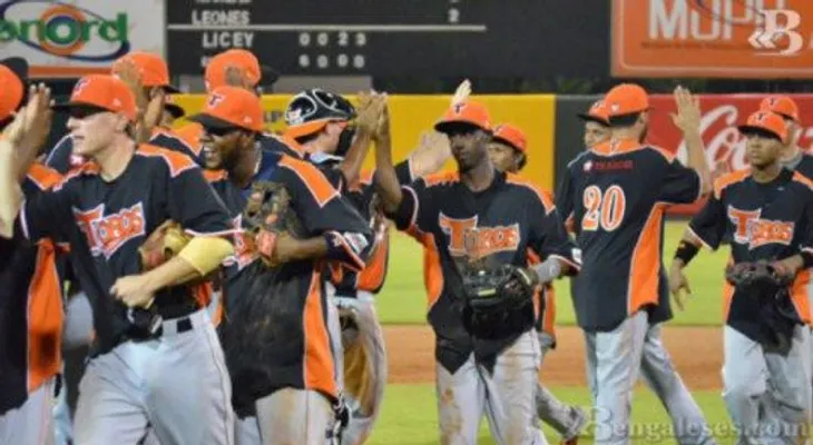 Licey logra tercera victoria seguida; Estrellas y Toros ganan