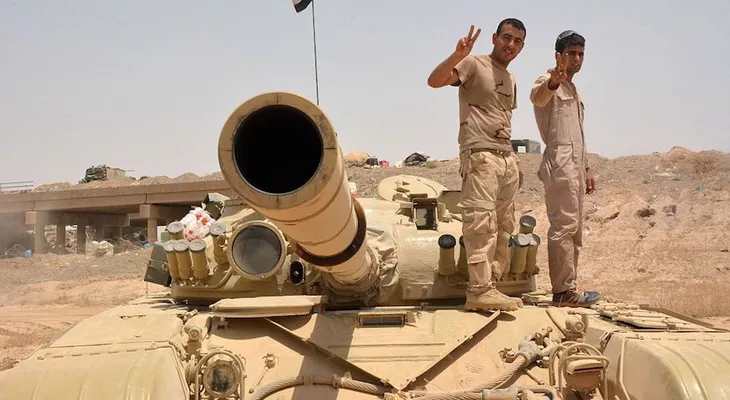 El ejército de Iraq retoma una estratégica base aérea ocupada por ISIS, cerca de Mosul