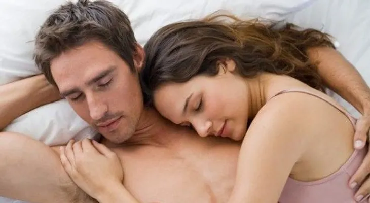 ¿Quién duerme mejor en pareja?