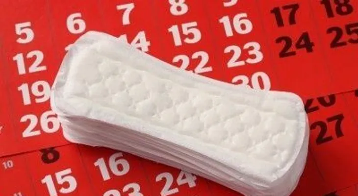 ¡ALERTA! para todas las mujeres, especialmente las debutantes en toallas femeninas