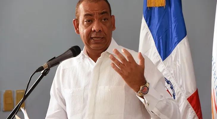 Deligne Ascención dejará iniciados trabajos de construcción de tres carreteras en María Trinidad Sánchez