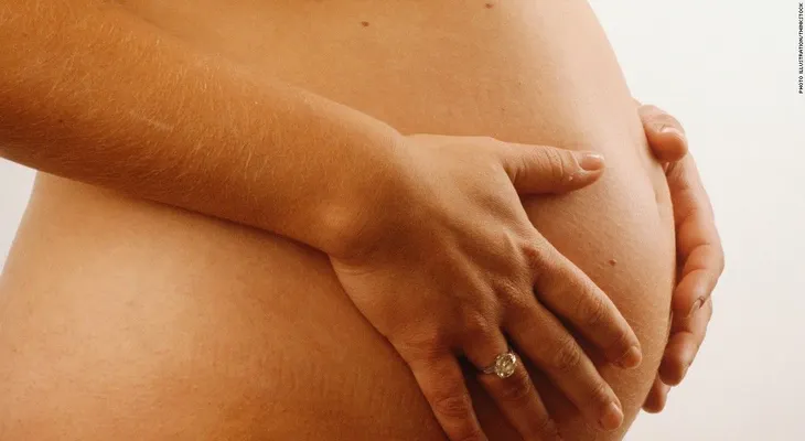 Las cosas más extrañas que le pasan a tu cuerpo durante el embarazo