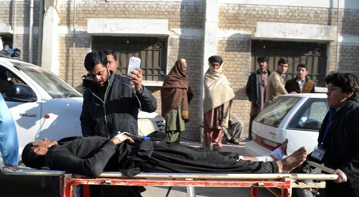 14 muertos en ataque cerca de un centro de vacunación contra la polio en Pakistán