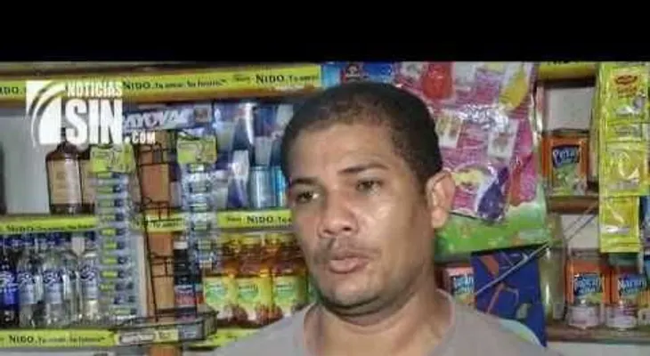 Comerciantes y moradores de Capotillo protestan por tandas de apagones