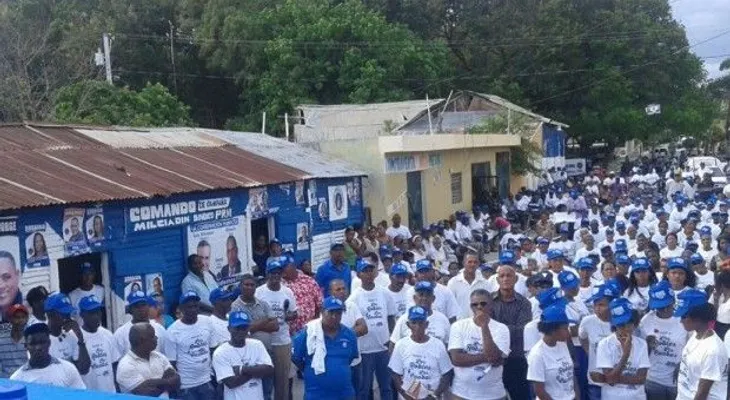 Reconocen a dirigentes políticos de larga trayectoria en Bahoruco