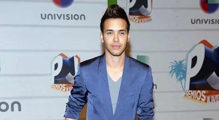 Prince Royce vuelve a arrasar en Premios Juventud