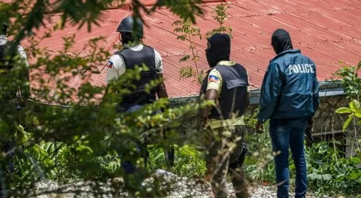 Sigue detenido médico Emmanuel Sanon, por magnicidio en Haití, donde viajó en un jet privado para secuestrar a Jovenel
