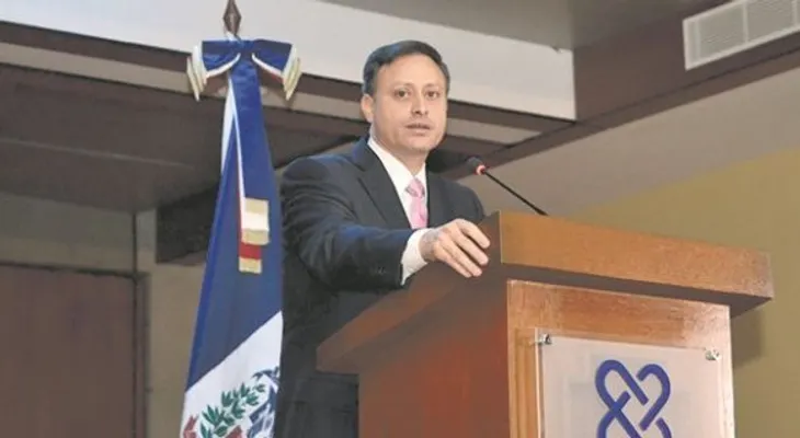 "Quien le ponga la mano a una mujer va preso", advirtió el Procurador 