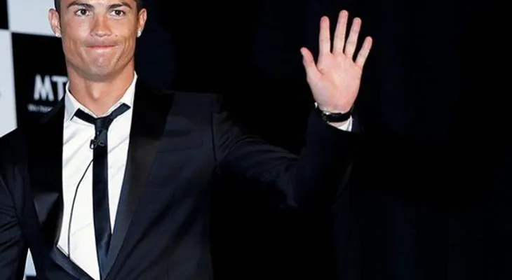 Demandan a Cristiano Ronaldo por marca "CR7" 