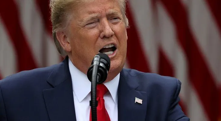 Trump: "sólo me reuniría con Maduro para discutir su salida pacífica del poder"